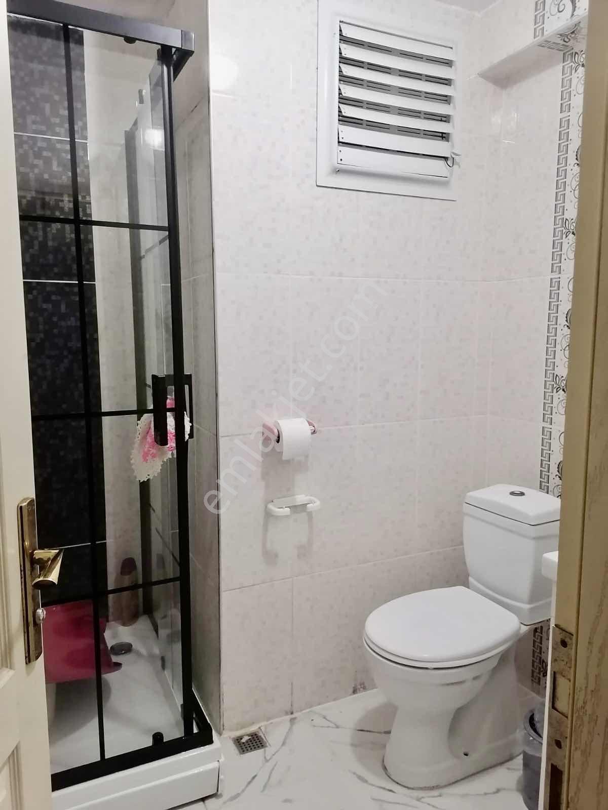 Esenkentte Baraj Yoluna Yakın İskanlı Ayrı Mutfaklı 1+1 Satılık — fotoğraf 8