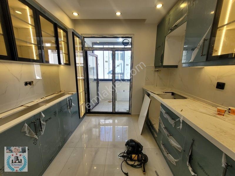 Üç Kardeşlr'dn Uğurmmcu Mh 2+1 Kahve Köşeli 110m² 1.kat Lüx Dai. — fotoğraf 2