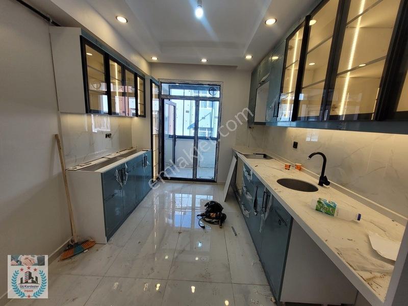 Üç Kardeşlr'dn Uğurmmcu Mh 2+1 Kahve Köşeli 110m² 1.kat Lüx Dai. — fotoğraf 17