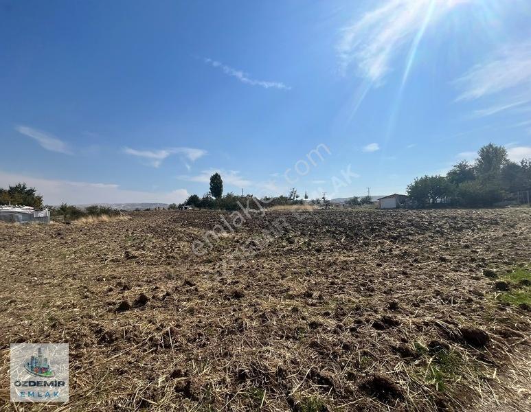 Özdemir Emlak Tan Kıbrıs Köyün De Konut İmarlı 121 M2 Arsa — fotoğraf 2