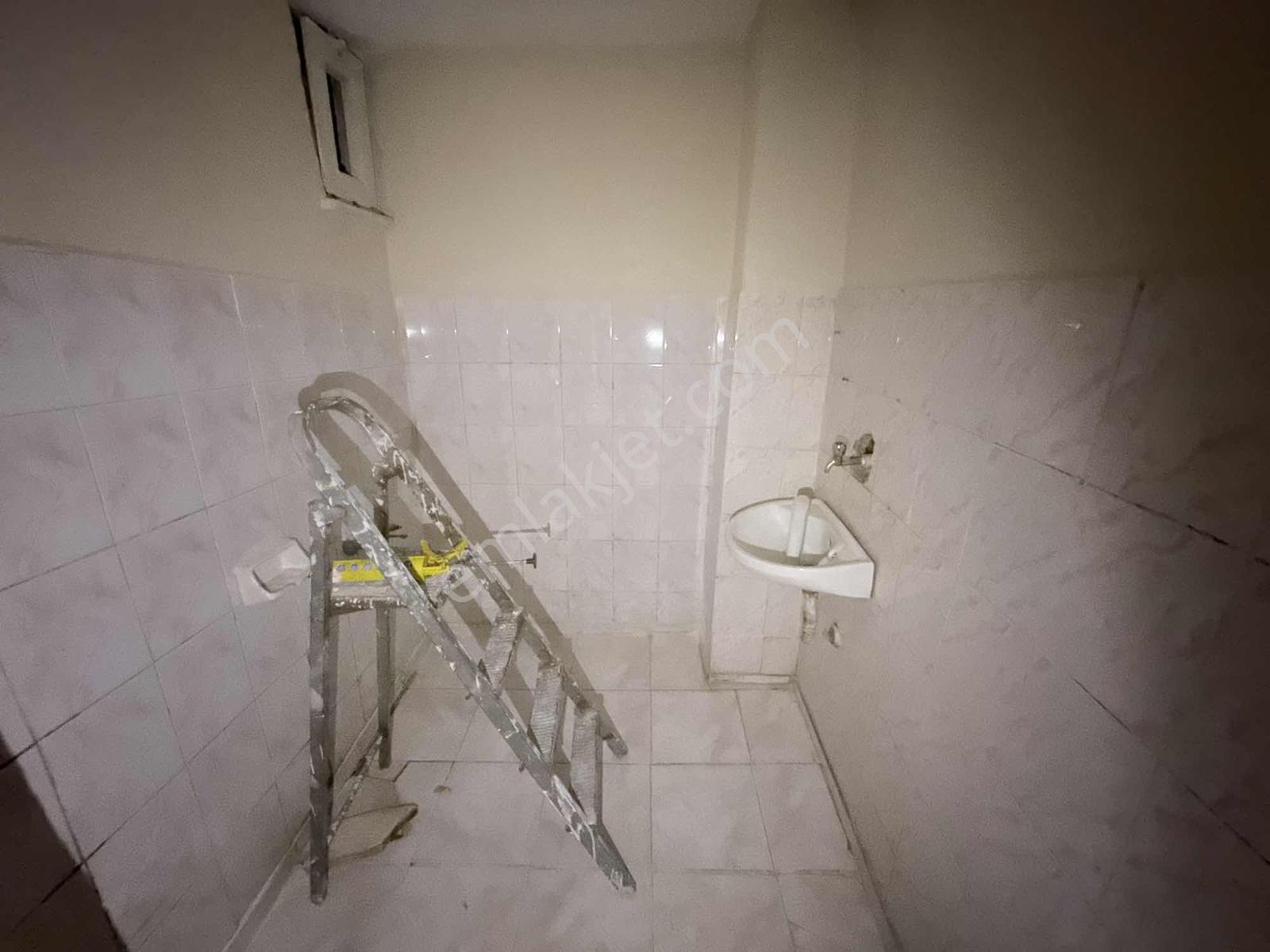 Arzu Emlak'tan Gazi Mah Satılık Giriş Altı Kot.1 Daire — fotoğraf 25