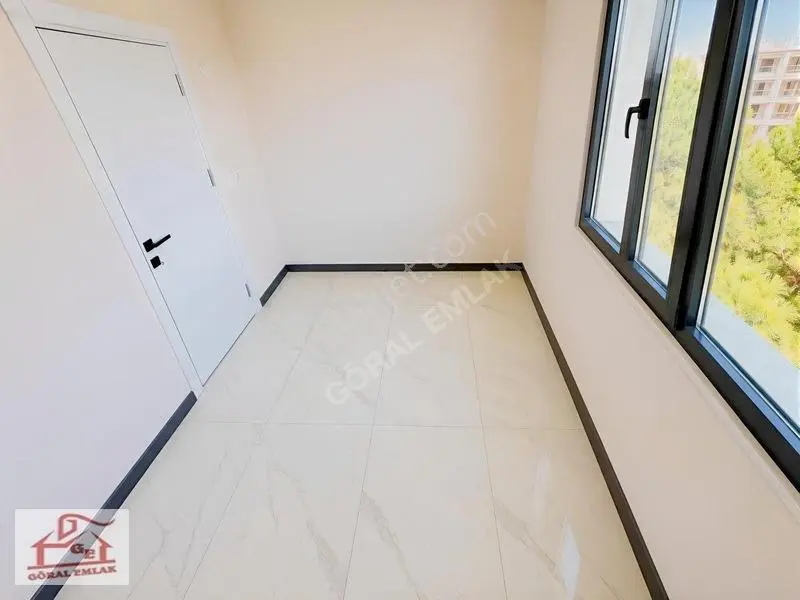 Göral'dan Muradiye Mah.site İçerisinde 2+1 Kredi Problemi Yok! — fotoğraf 9