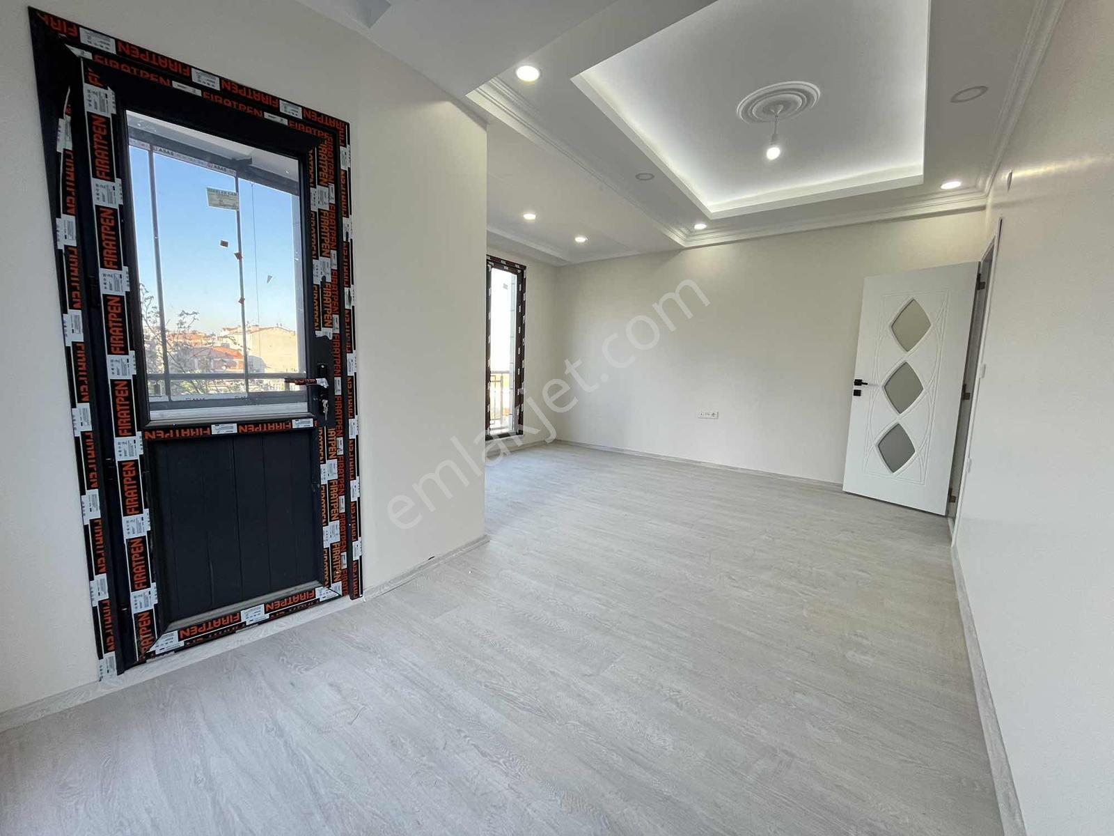 İmren Gayrimenkulden İnönü Mh. 2+1 95 M2 Cadde Üstü Yeni Bina — fotoğraf 6