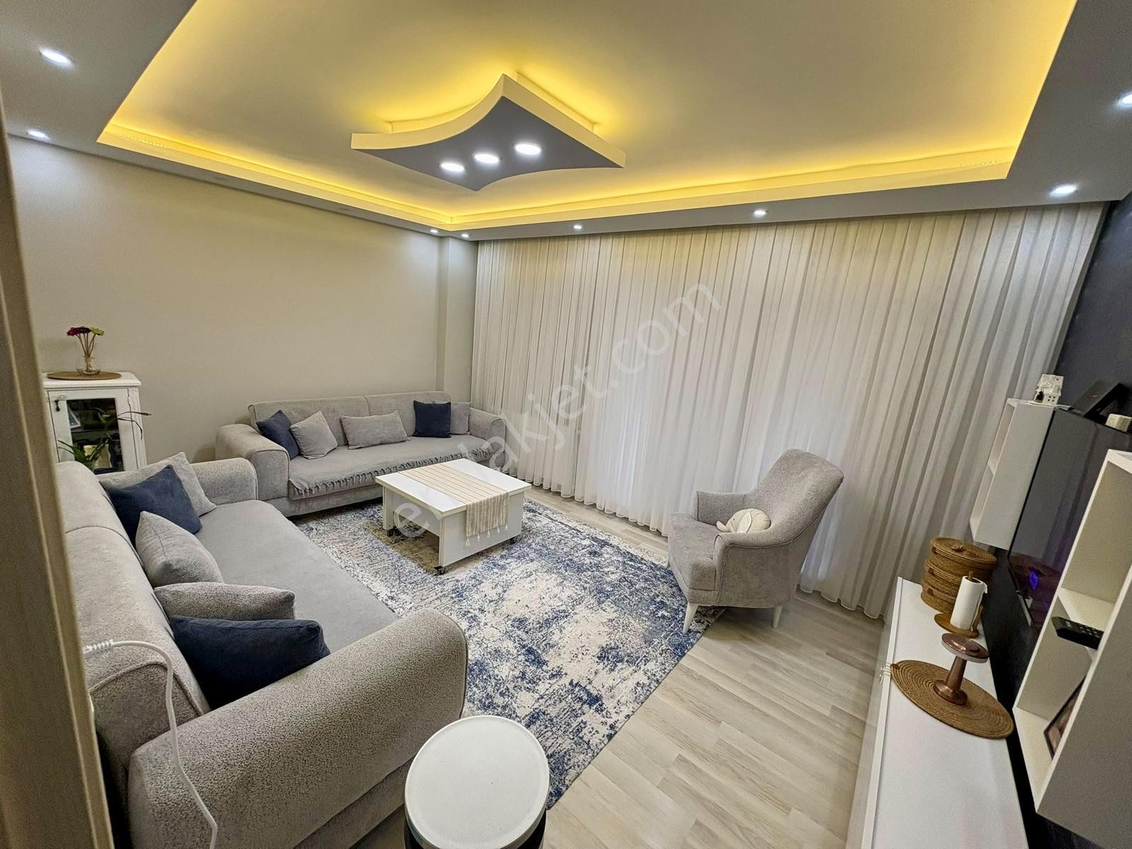 Mercan Emlaktan 2+1 Daire 8 Yaşında Asansörlü Yüksek Giriş — fotoğraf 5