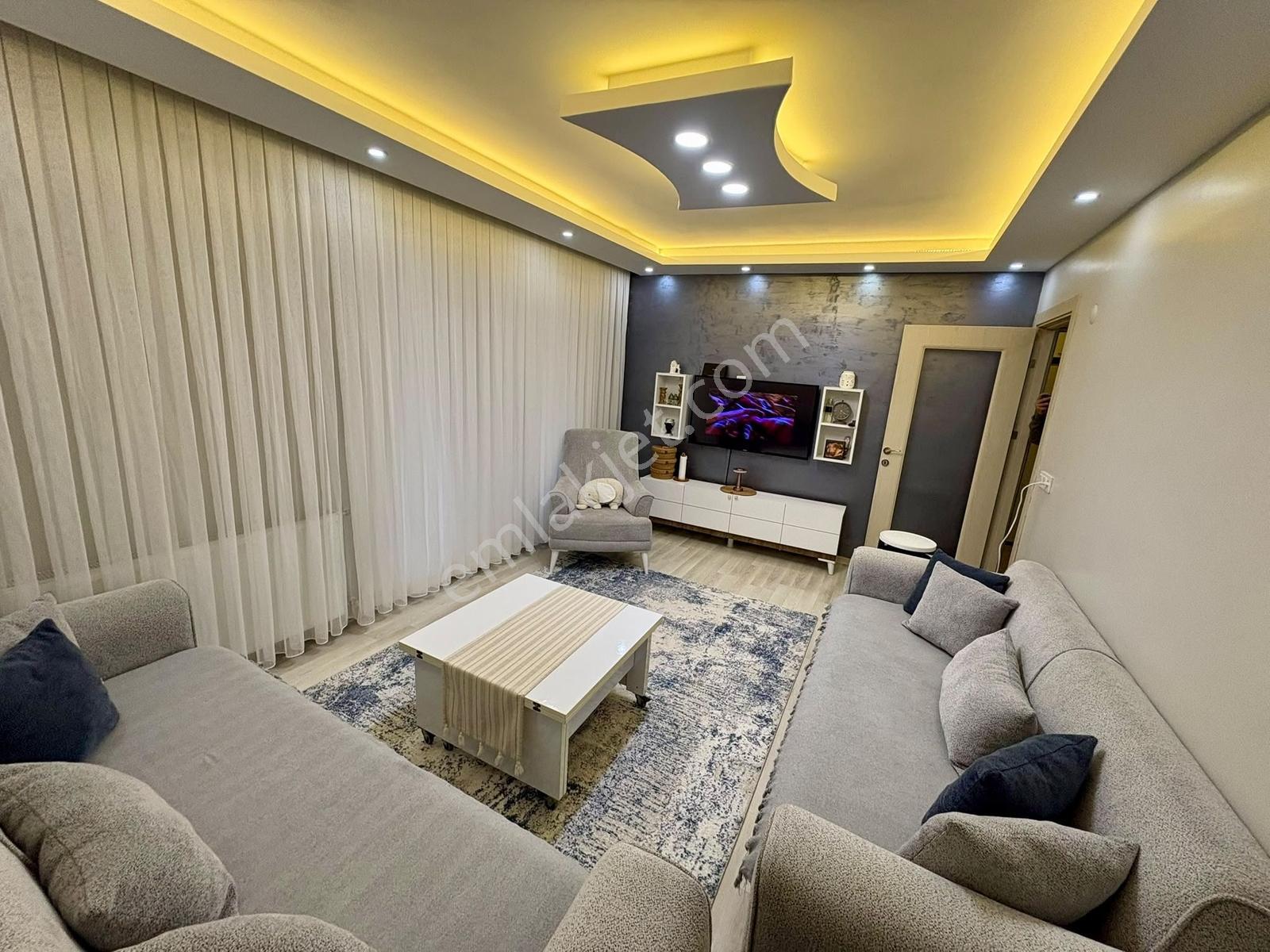 Mercan Emlaktan 2+1 Daire 8 Yaşında Asansörlü Yüksek Giriş — fotoğraf 7