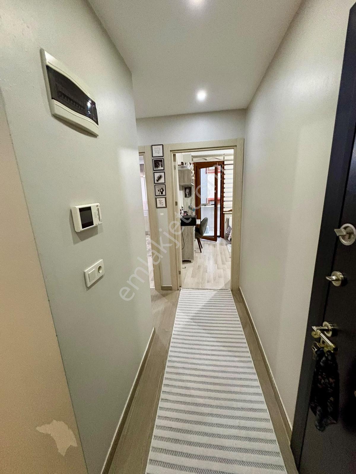 Mercan Emlaktan 2+1 Daire 8 Yaşında Asansörlü Yüksek Giriş — fotoğraf 8