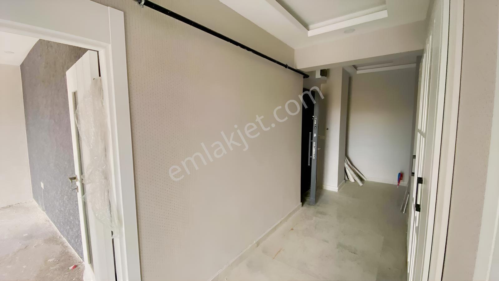 Ümit Emlak|acilataşehir Özel Harekat Karşısı Ana Cadde Üzeri 3+1 — fotoğraf 10