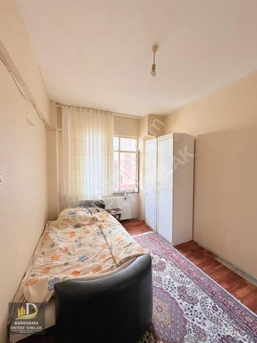 Detay Emlak'tan Caddeye Yakın 2+1 Arakat Kiracılı Satılık Daire — fotoğraf 15