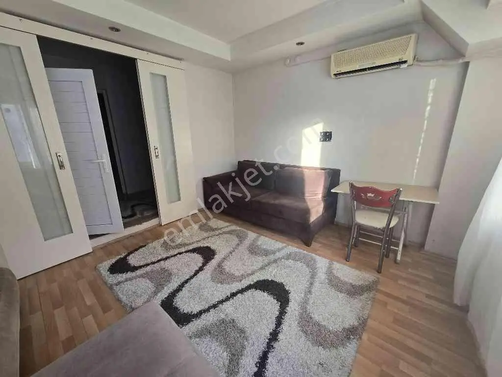 Remax Model Den Ulus Caddesine Yakın Satılık Tek Tapu Çift Apart — fotoğraf 3