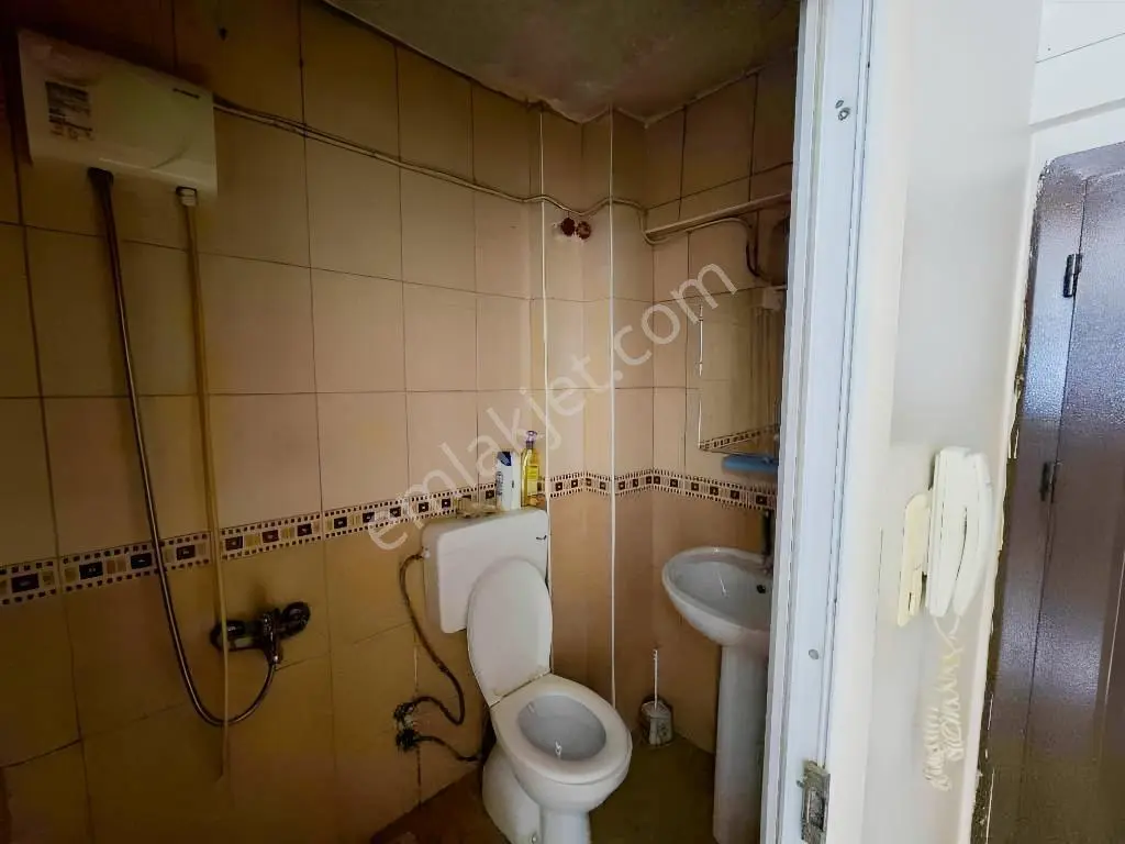 Remax Model Den Ulus Caddesine Yakın Satılık Tek Tapu Çift Apart — fotoğraf 9