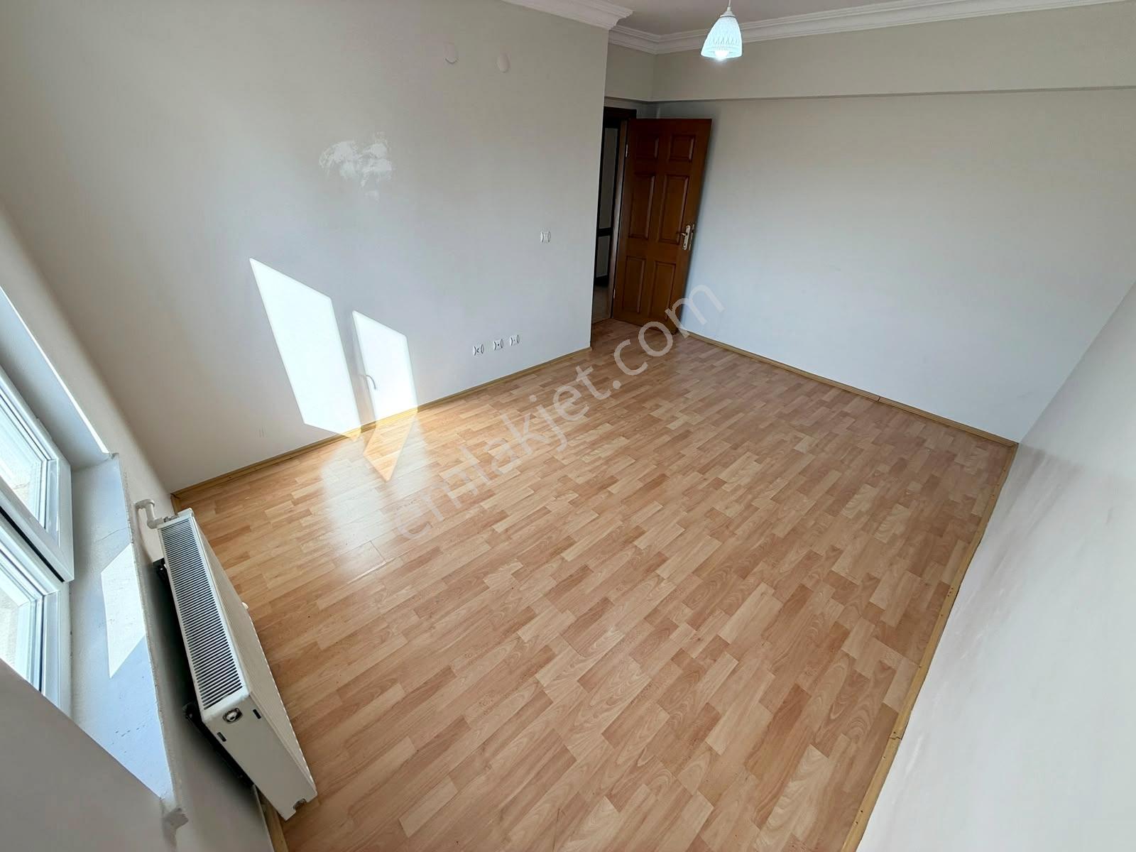 3+1 Eryamanda Aydınlık Ferah Ara Kat Önü Açık Masrafsız Daire*** — fotoğraf 13