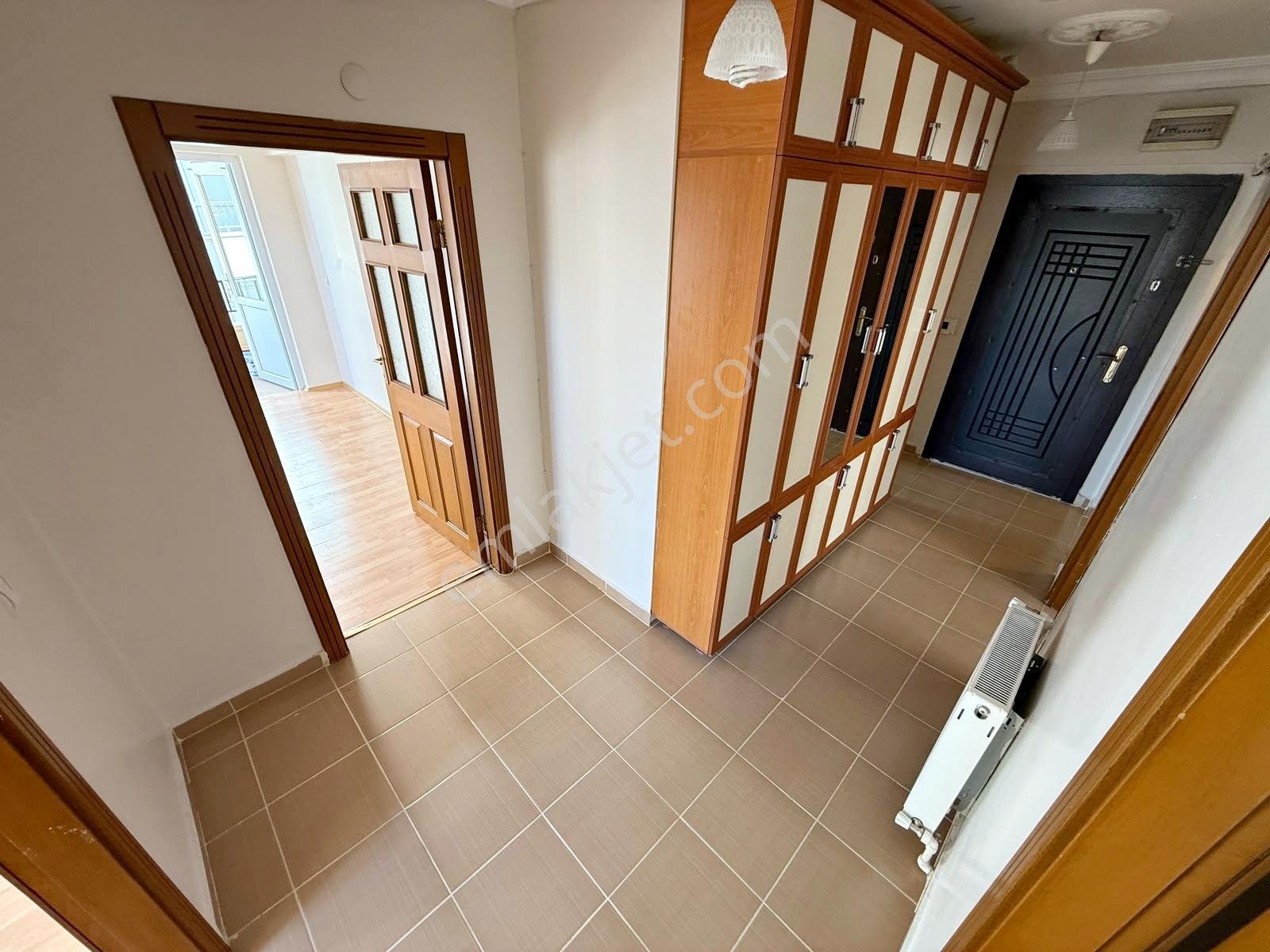 3+1 Eryamanda Aydınlık Ferah Ara Kat Önü Açık Masrafsız Daire*** — fotoğraf 20