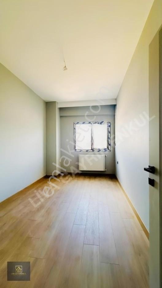 Manzaralı, Havuzlu Sitede 3+1 Lüks Daire — fotoğraf 7