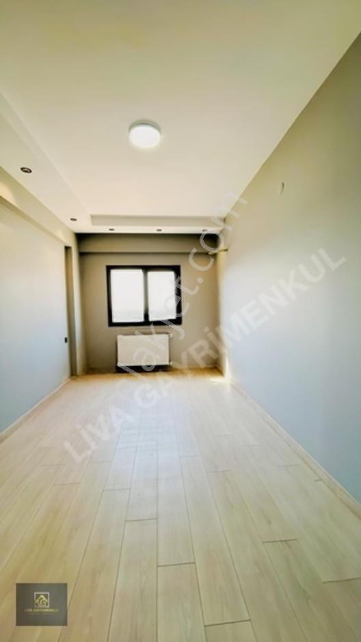 Manzaralı, Havuzlu Sitede 3+1 Lüks Daire — fotoğraf 16