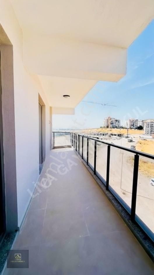 Manzaralı, Havuzlu Sitede 3+1 Lüks Daire — fotoğraf 17