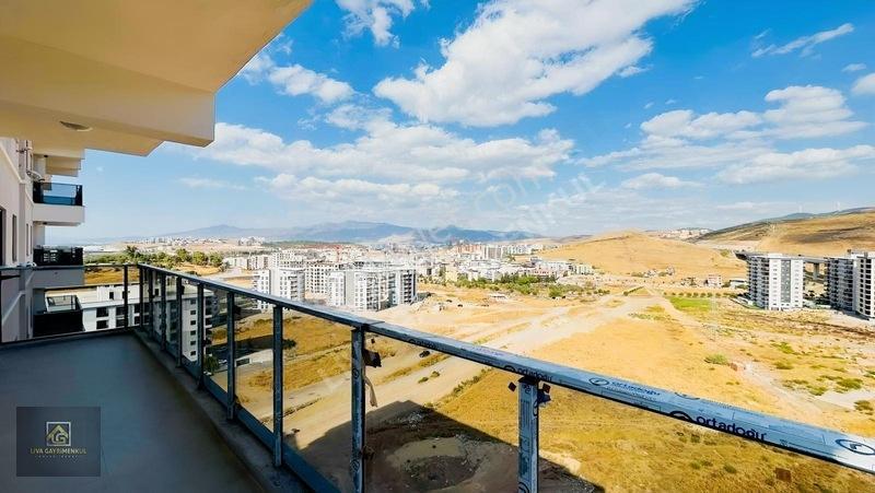 Manzaralı, Havuzlu Sitede 3+1 Lüks Daire — fotoğraf 20