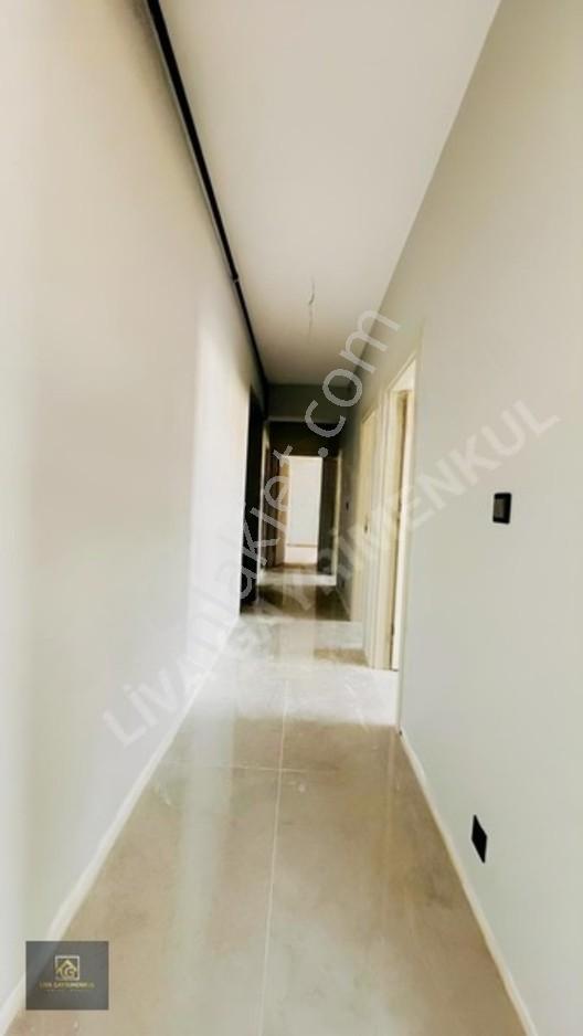 Manzaralı, Havuzlu Sitede 3+1 Lüks Daire — fotoğraf 27