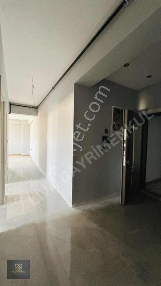 Manzaralı, Havuzlu Sitede 3+1 Lüks Daire — fotoğraf 28