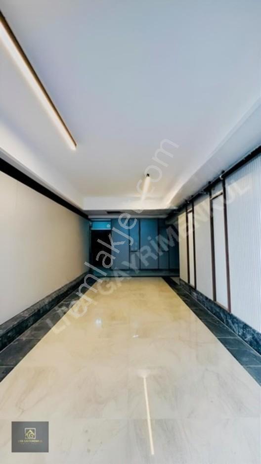 Manzaralı, Havuzlu Sitede 3+1 Lüks Daire — fotoğraf 32