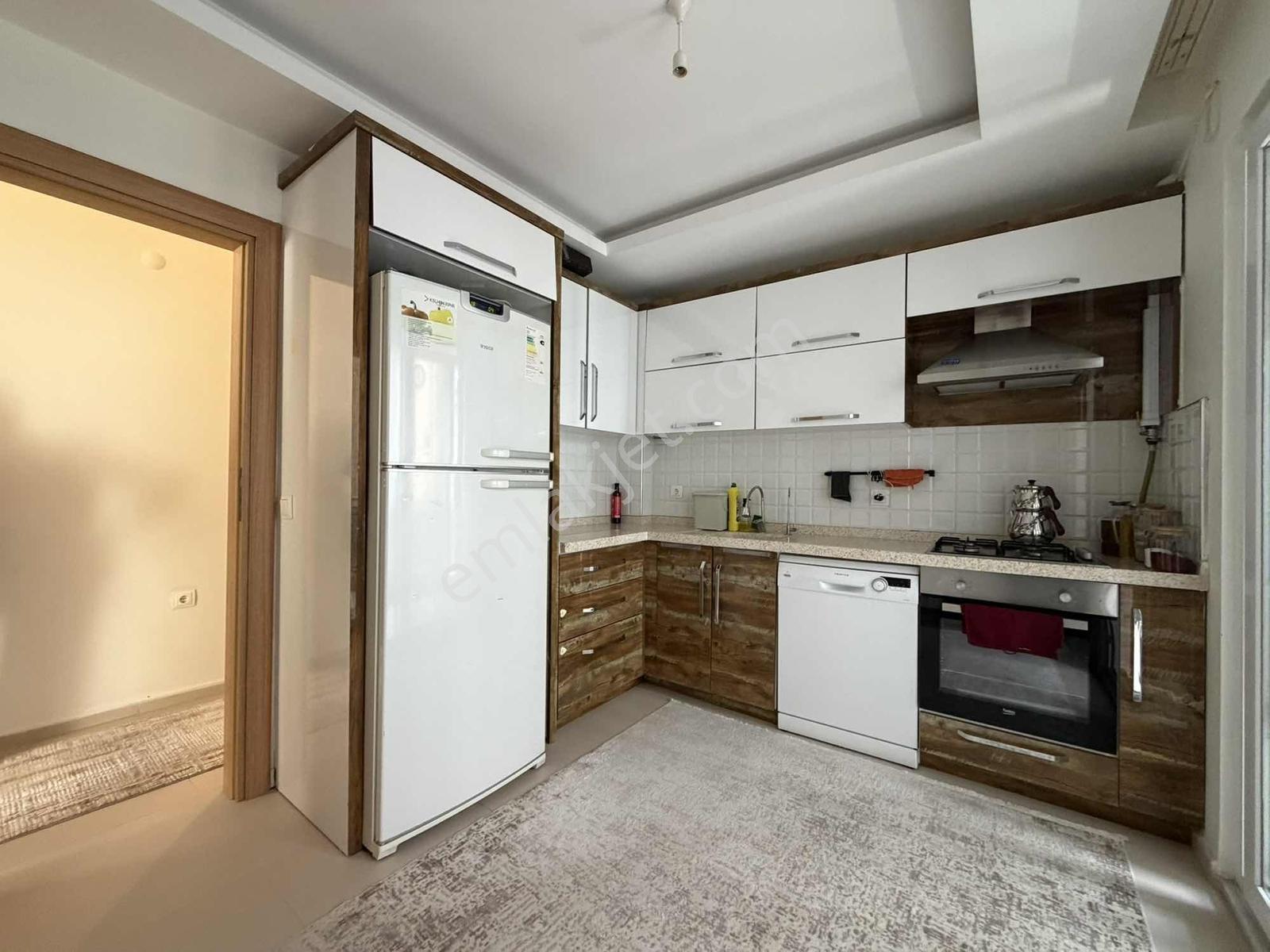 Onmax Burhaniye Merkez'de Krediye Uygun Satılık 3+1 150 M2 Daire — fotoğraf 5