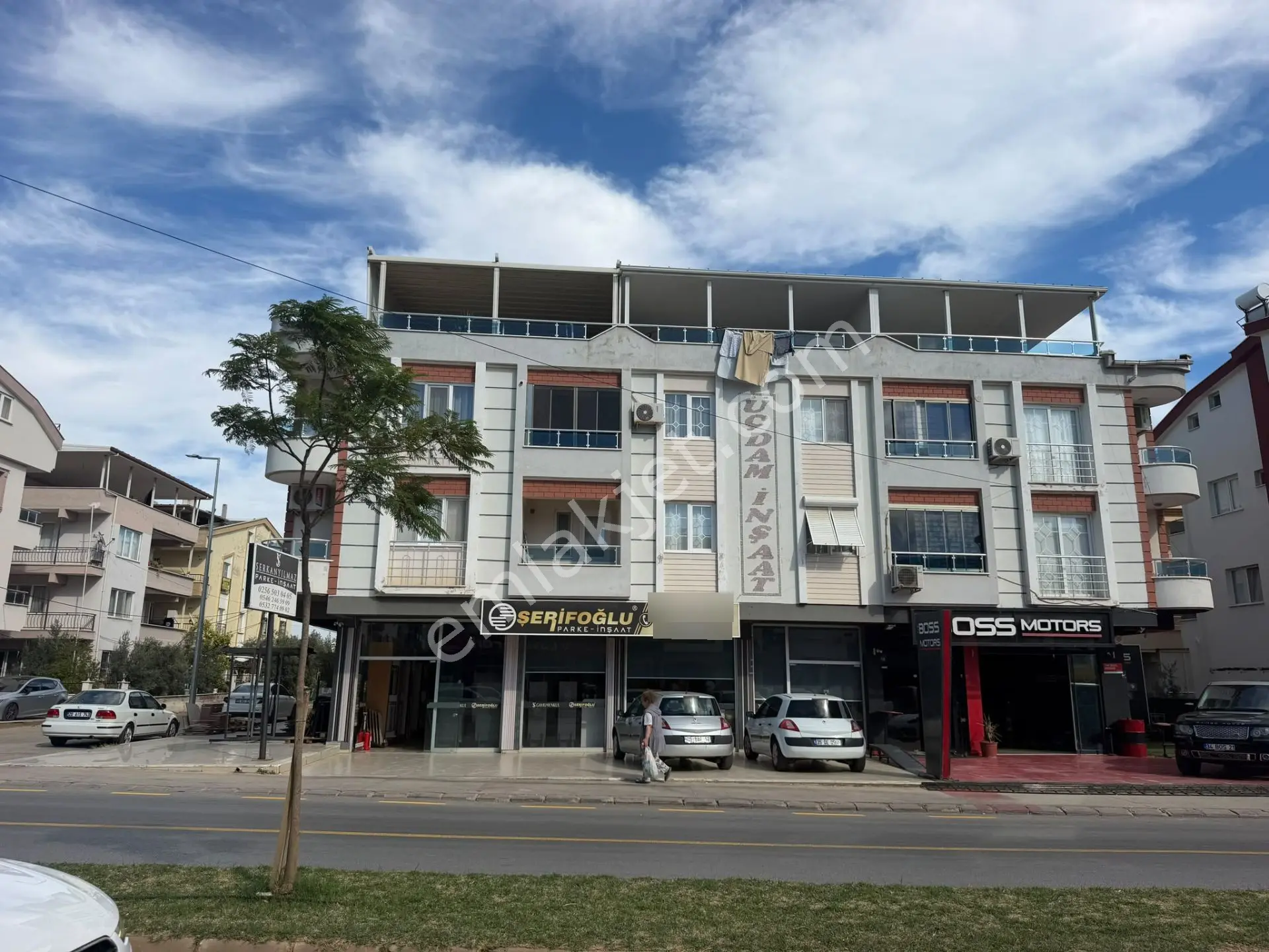 Didim Cumhuriyet Mahallesi Geniş Teraslı 3+1 Satılık Daire