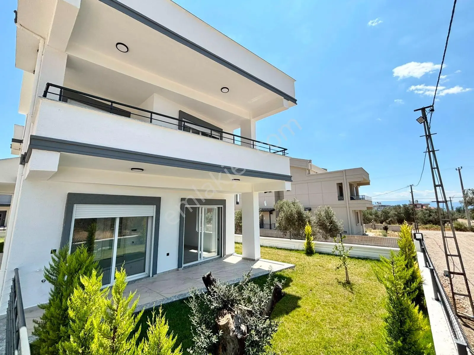 ꧁ay Emlaktan꧂güre'de Kazdağlarının Eteklerinde Doğa İçerisinde Satılık 3+1 Manzaralı Müstakil Villa — fotoğraf 3