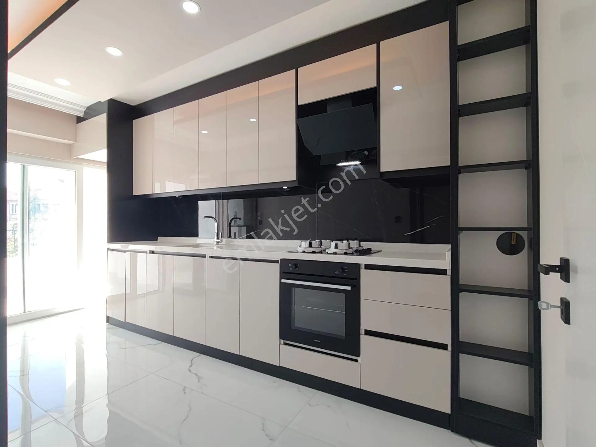 Yılmaz Gayrımenkulden 3+1 Cadde Üzeri Ful Yapılı 2 Ara Kat Pazarlıklı — fotoğraf 12