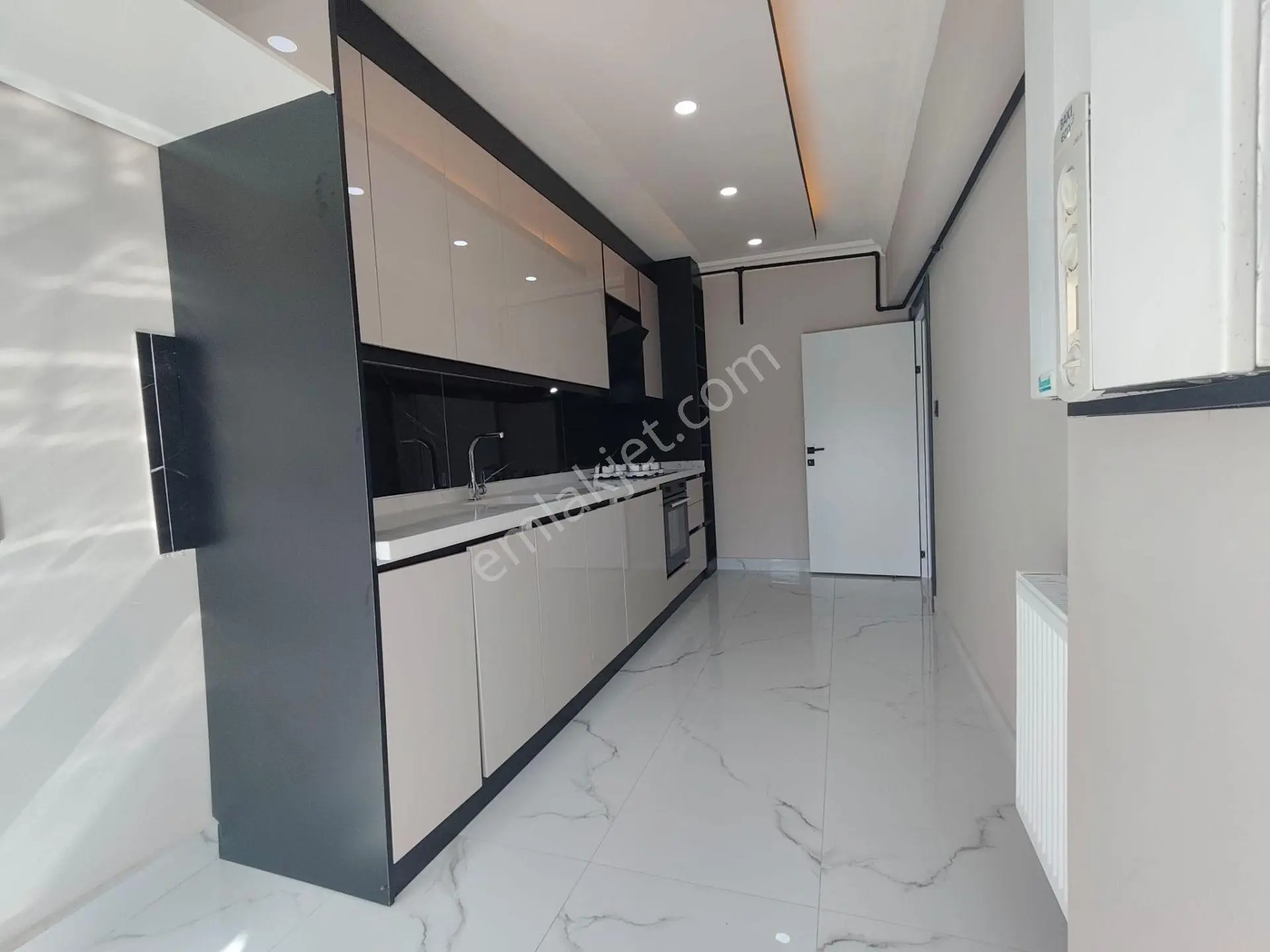 Yılmaz Gayrımenkulden 3+1 Cadde Üzeri Ful Yapılı 2 Ara Kat Pazarlıklı — fotoğraf 25