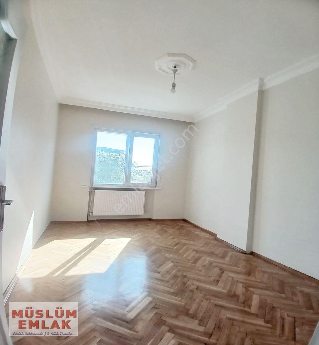 Müslüm Emlak'tan 2+1 Ön Cephede Cihangir'de — fotoğraf 5