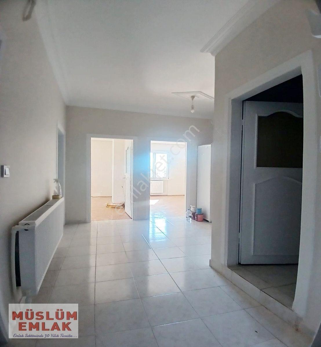 Müslüm Emlak'tan 2+1 Ön Cephede Cihangir'de — fotoğraf 8