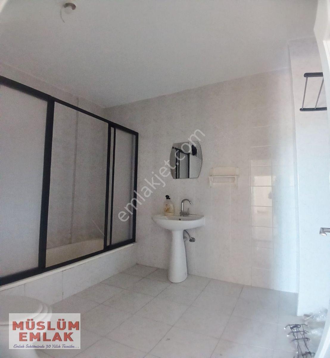 Müslüm Emlak'tan 2+1 Ön Cephede Cihangir'de — fotoğraf 13
