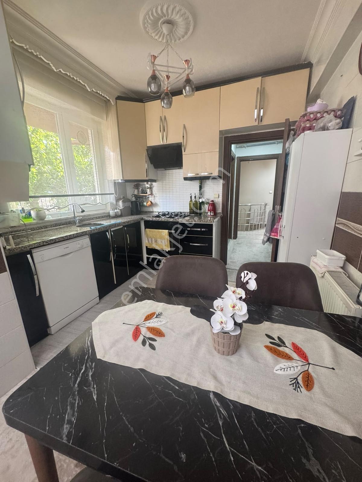 Konya Beyşehir Yeni Mah De Satılık Gölmanzaralı Ters Dublexs — fotoğraf 7
