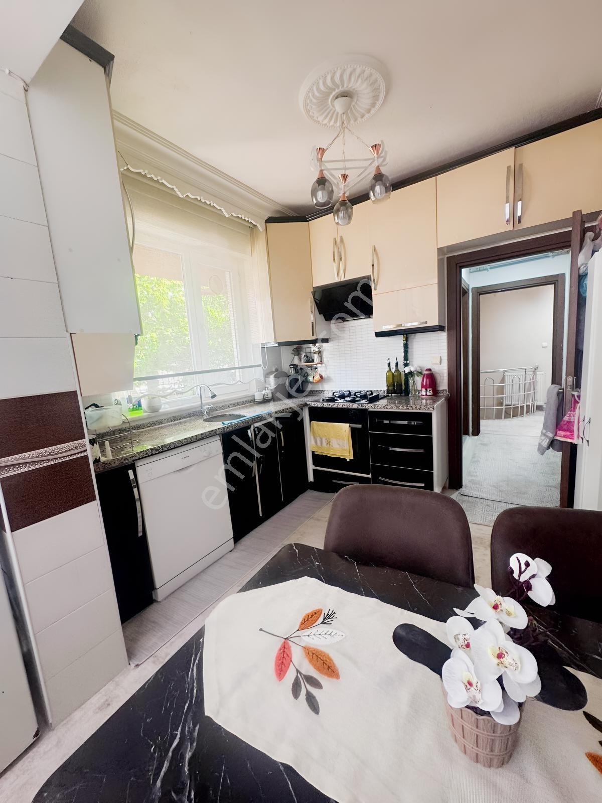 Konya Beyşehir Yeni Mah De Satılık Gölmanzaralı Ters Dublexs — fotoğraf 23