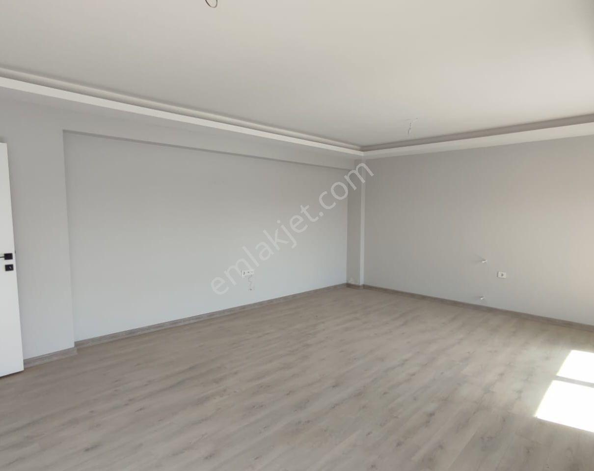 Altintaş'ta Site İçi 3+1 Satilik Daire — fotoğraf 3