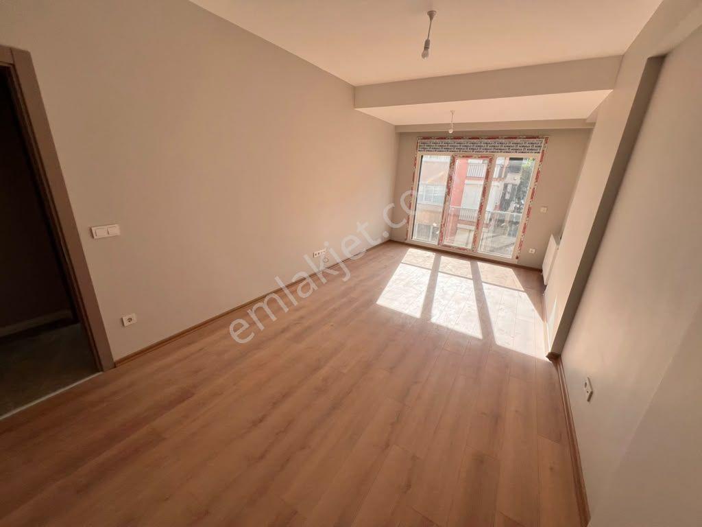 Kaçmaz'dan Küçükyalı Marmaraya 5 Dk Ön Cephe A. Mutfak Lüks 2+1 — fotoğraf 4