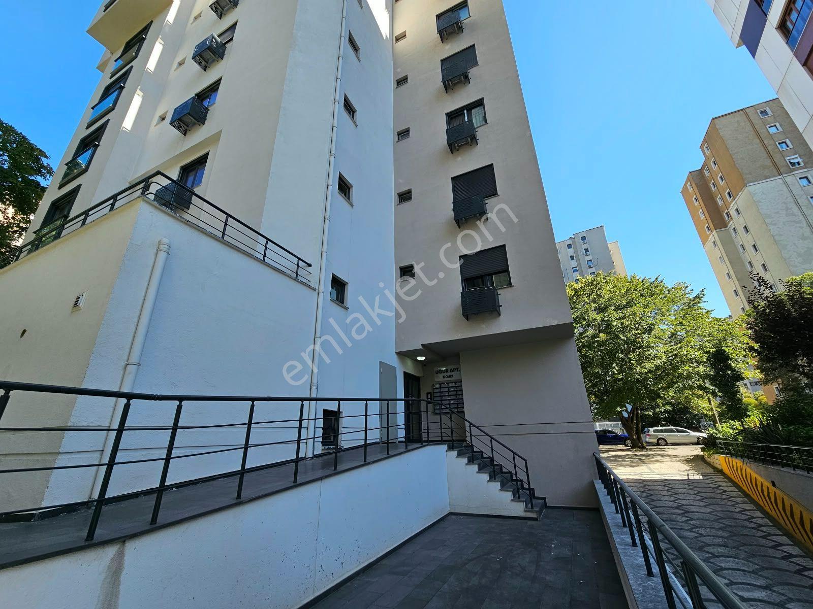 Kadıköy Sahrayı Cedit Atataürk Cd. Üzerinde Satılık 2+1 Boş Daire — fotoğraf 4