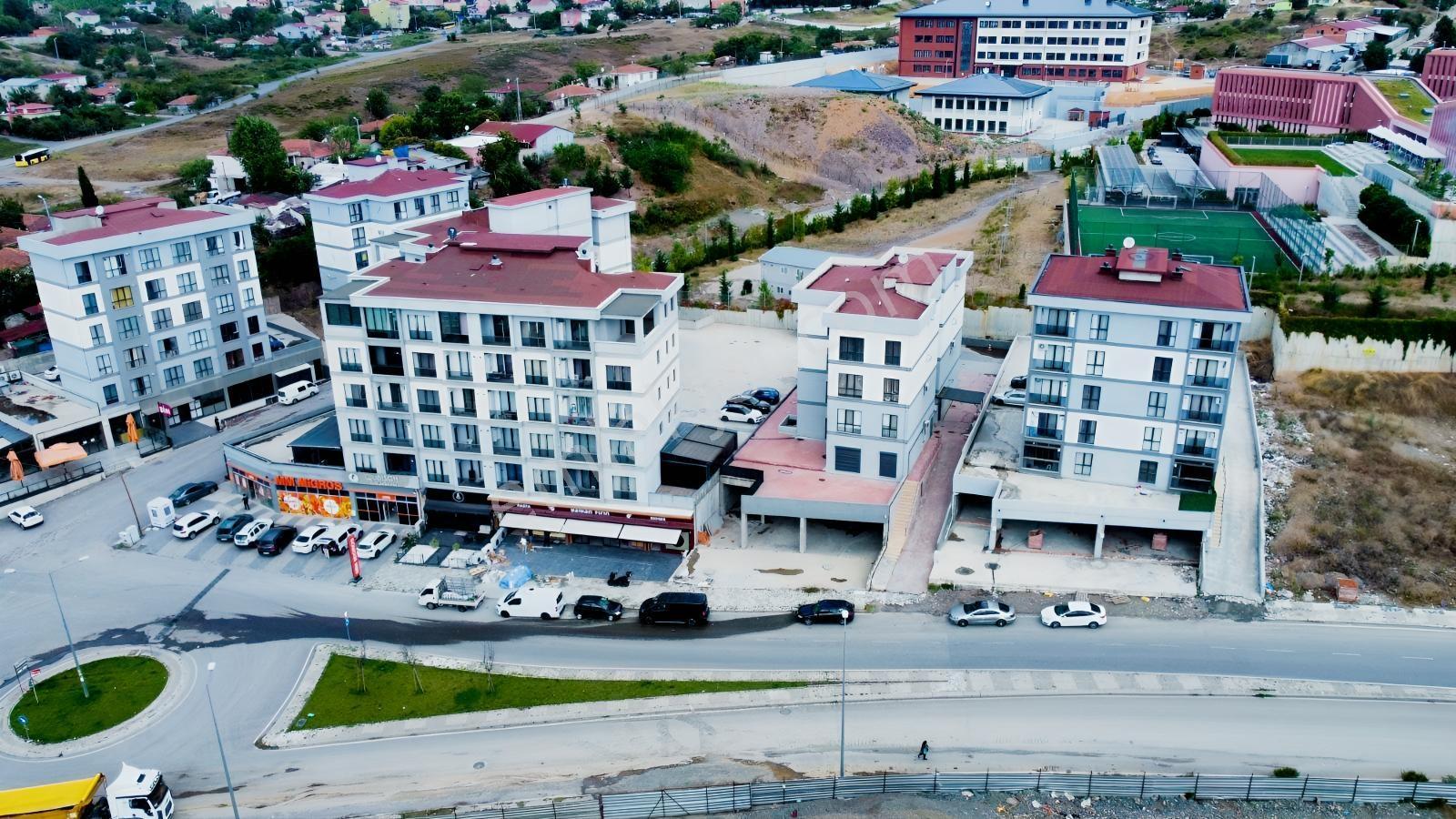 250m2 Arsa . — fotoğraf 4