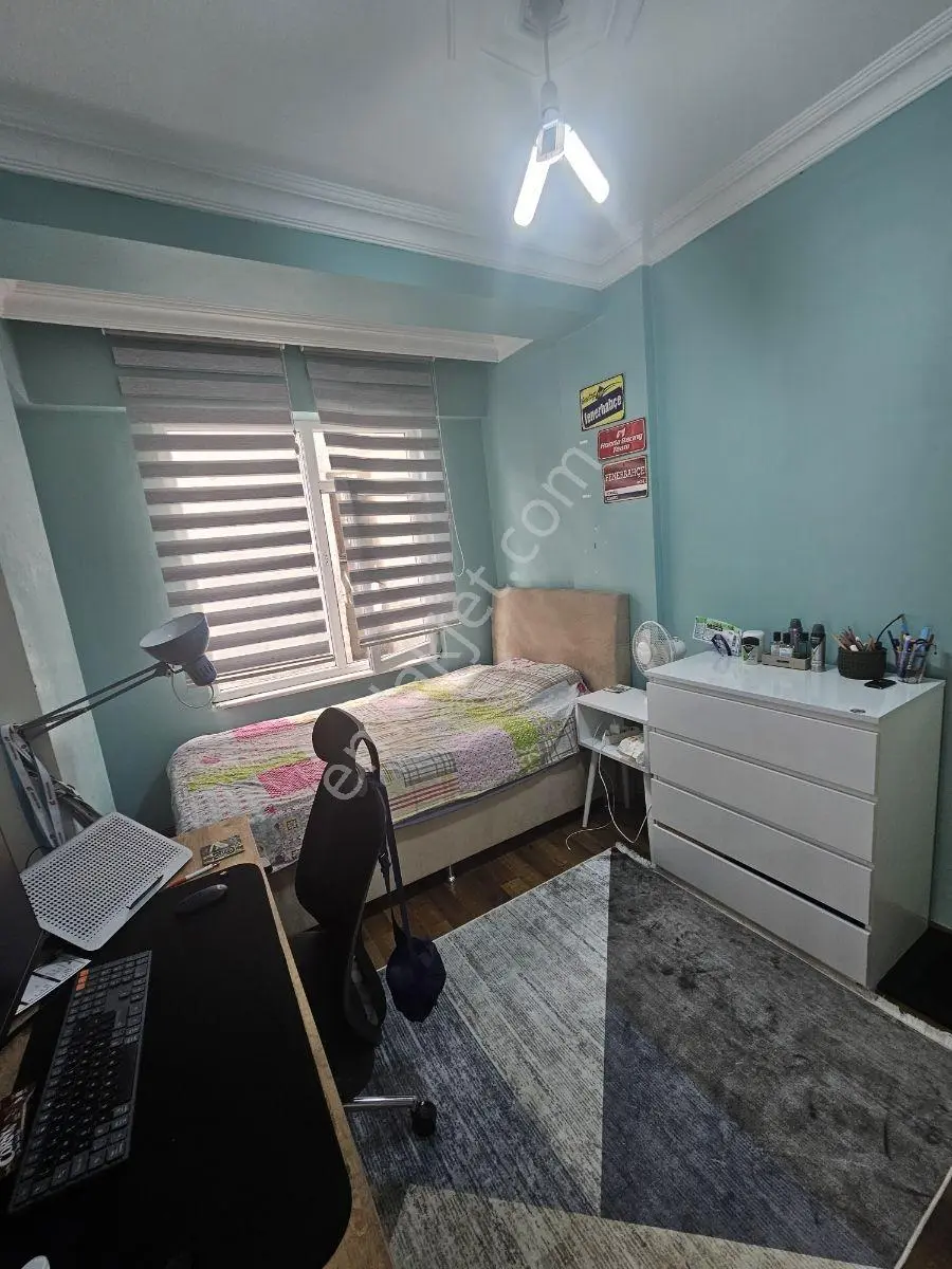 Halkalı Merkez De Satılık Kapalı Otoparlık 3+1 Daire — fotoğraf 2
