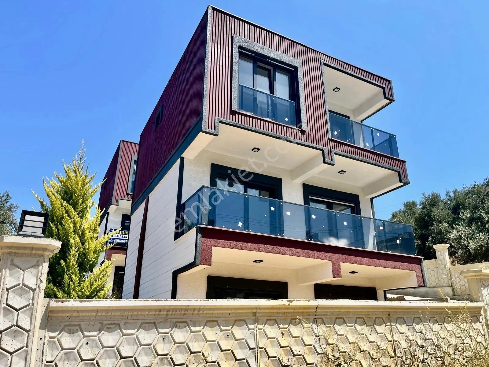 Ay Emlaktan Pelitköy'de Denize Sadece 1 Sokak Doğa İle İç İçe Satılık 4+1 Lüks Müstakil Villa — fotoğraf 2
