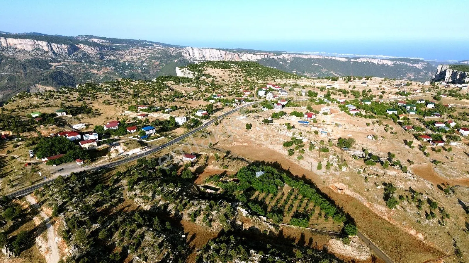 2 Kata İmarlı 1000 M2 Arsa — fotoğraf 7