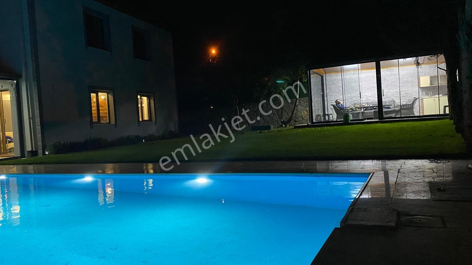 Gebze Tavşanlı'da 4+1 Satılık Havuzlu Kış Bahçeli Villamız — fotoğraf 14