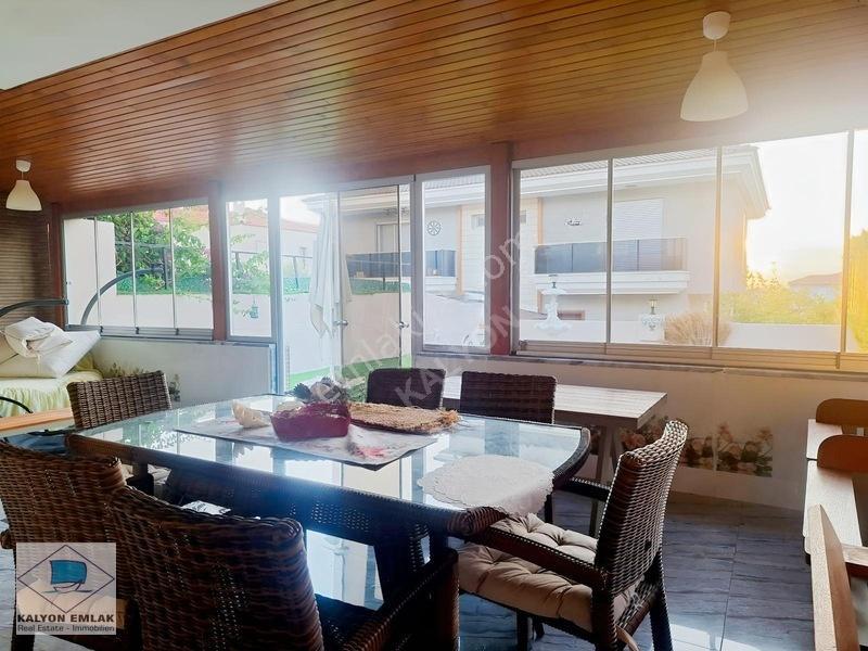 Çeşme Çiftlikköy'de Kalyon'dan Satılık Özel Kış Bahçeli Villa — fotoğraf 16