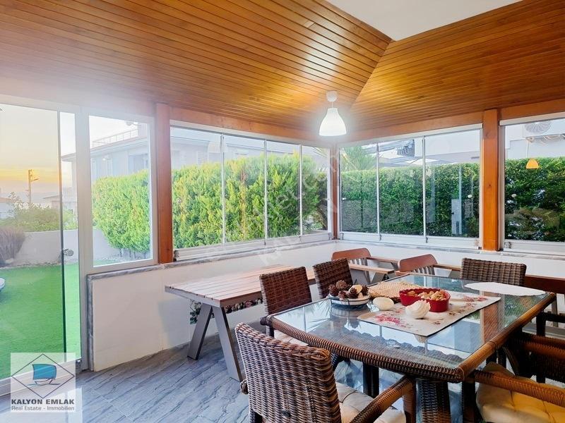 Çeşme Çiftlikköy'de Kalyon'dan Satılık Özel Kış Bahçeli Villa — fotoğraf 22