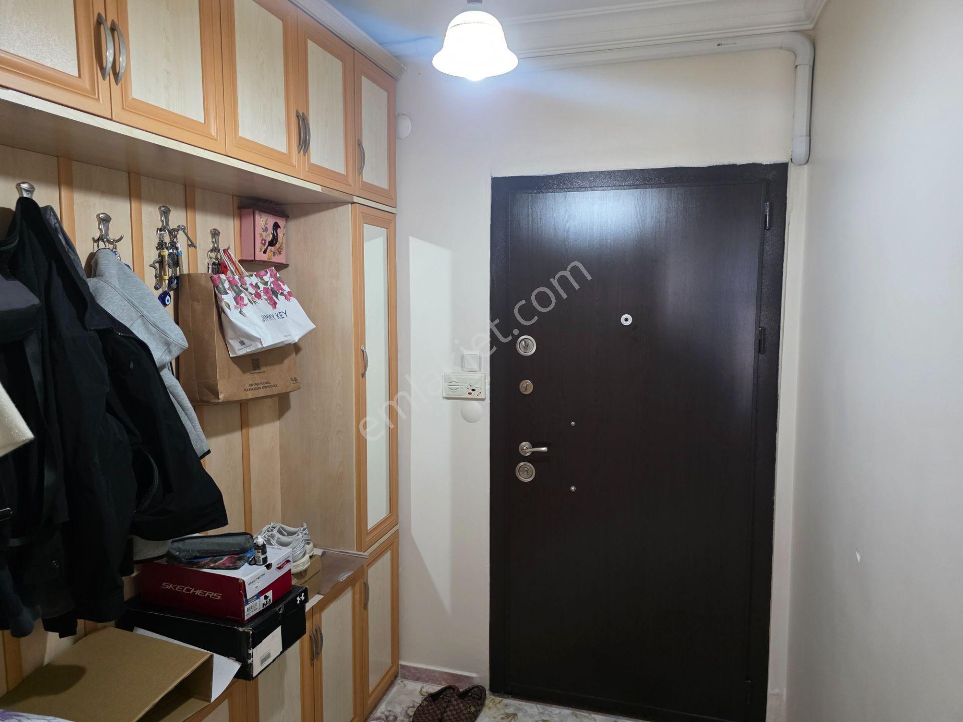 Salihli Cumhuriyet Mahallesi Satılık Geniş 3+1 Daire — fotoğraf 7