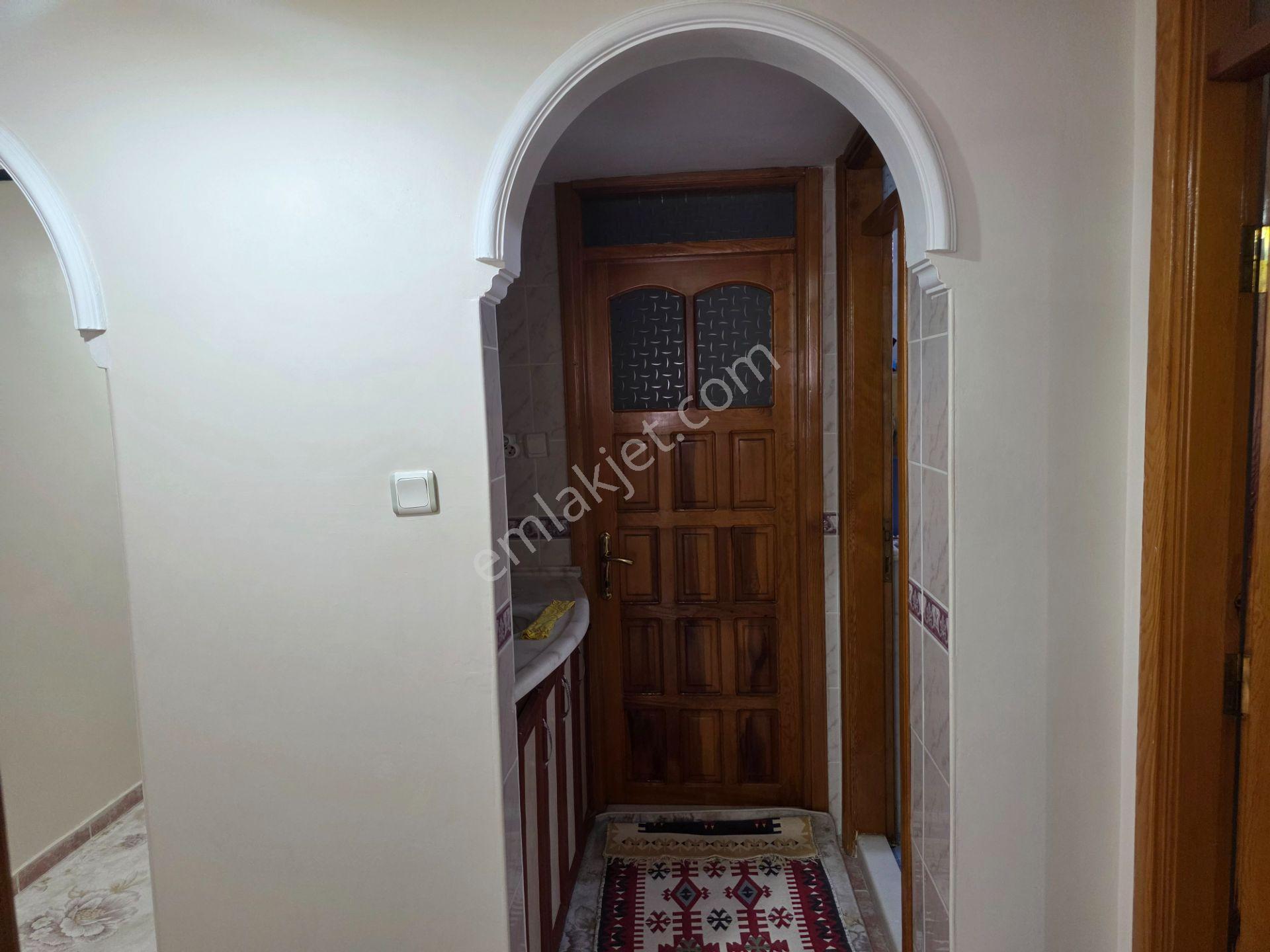 Salihli Cumhuriyet Mahallesi Satılık Geniş 3+1 Daire — fotoğraf 12