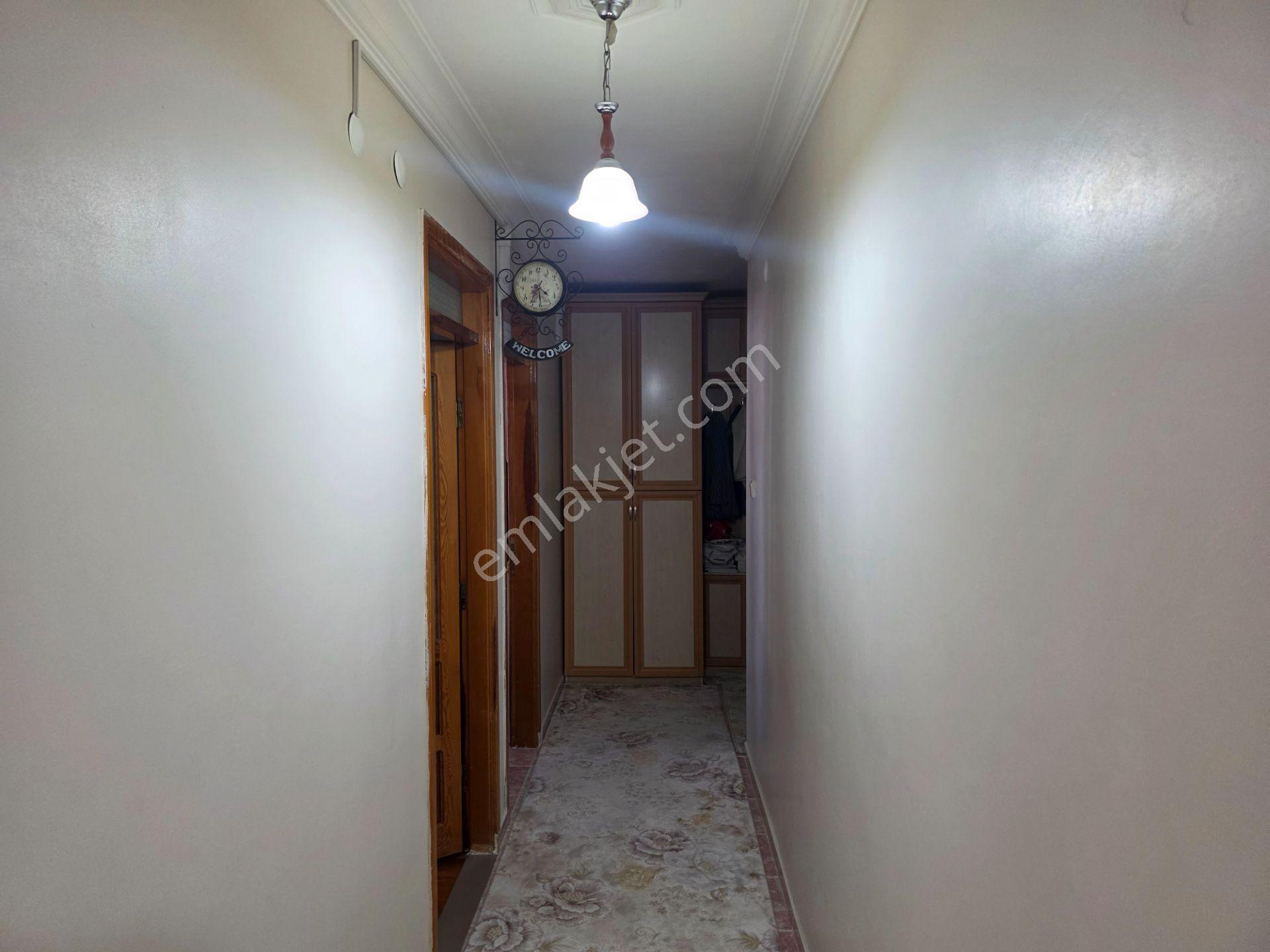 Salihli Cumhuriyet Mahallesi Satılık Geniş 3+1 Daire — fotoğraf 13