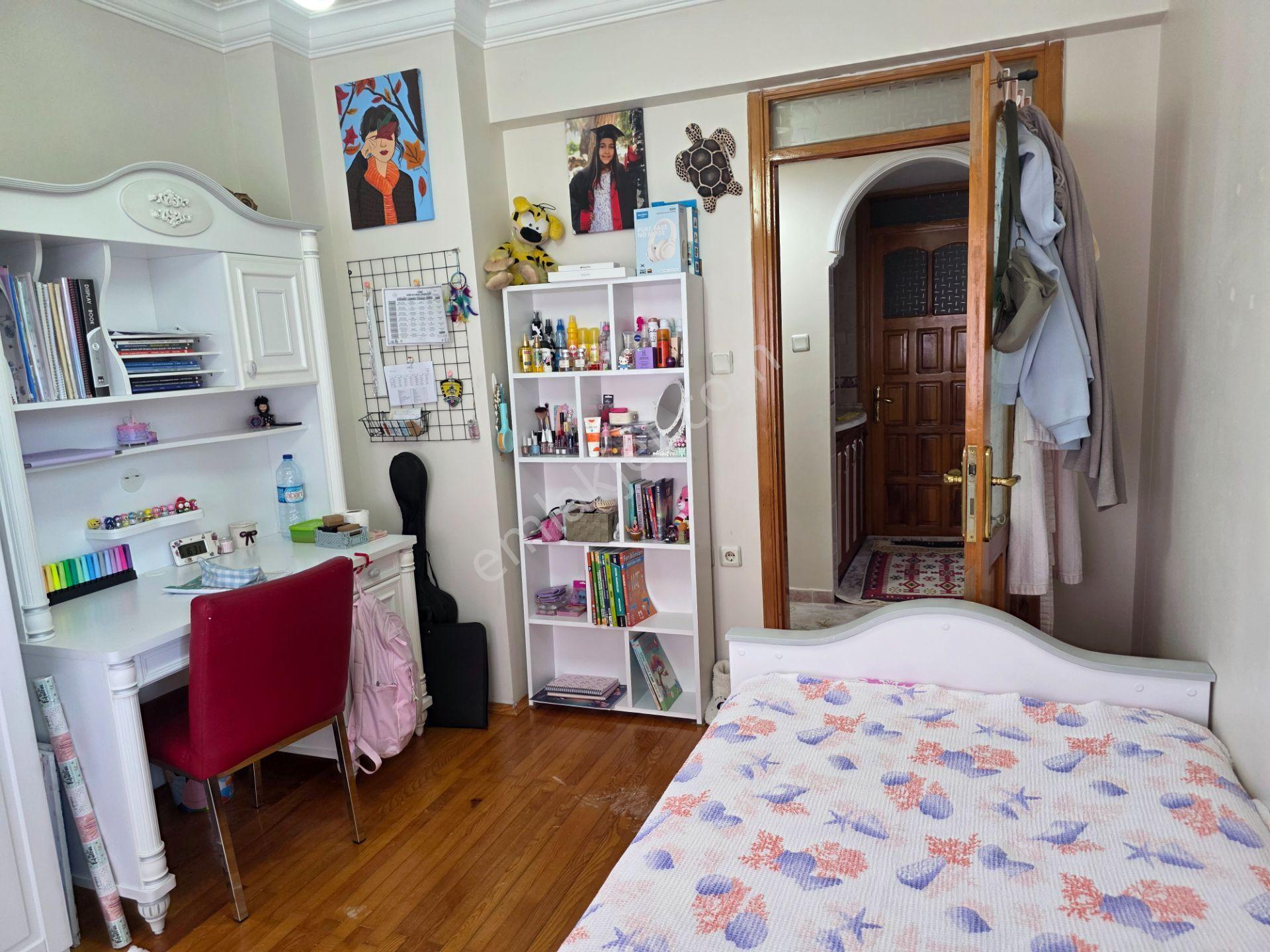 Salihli Cumhuriyet Mahallesi Satılık Geniş 3+1 Daire — fotoğraf 15