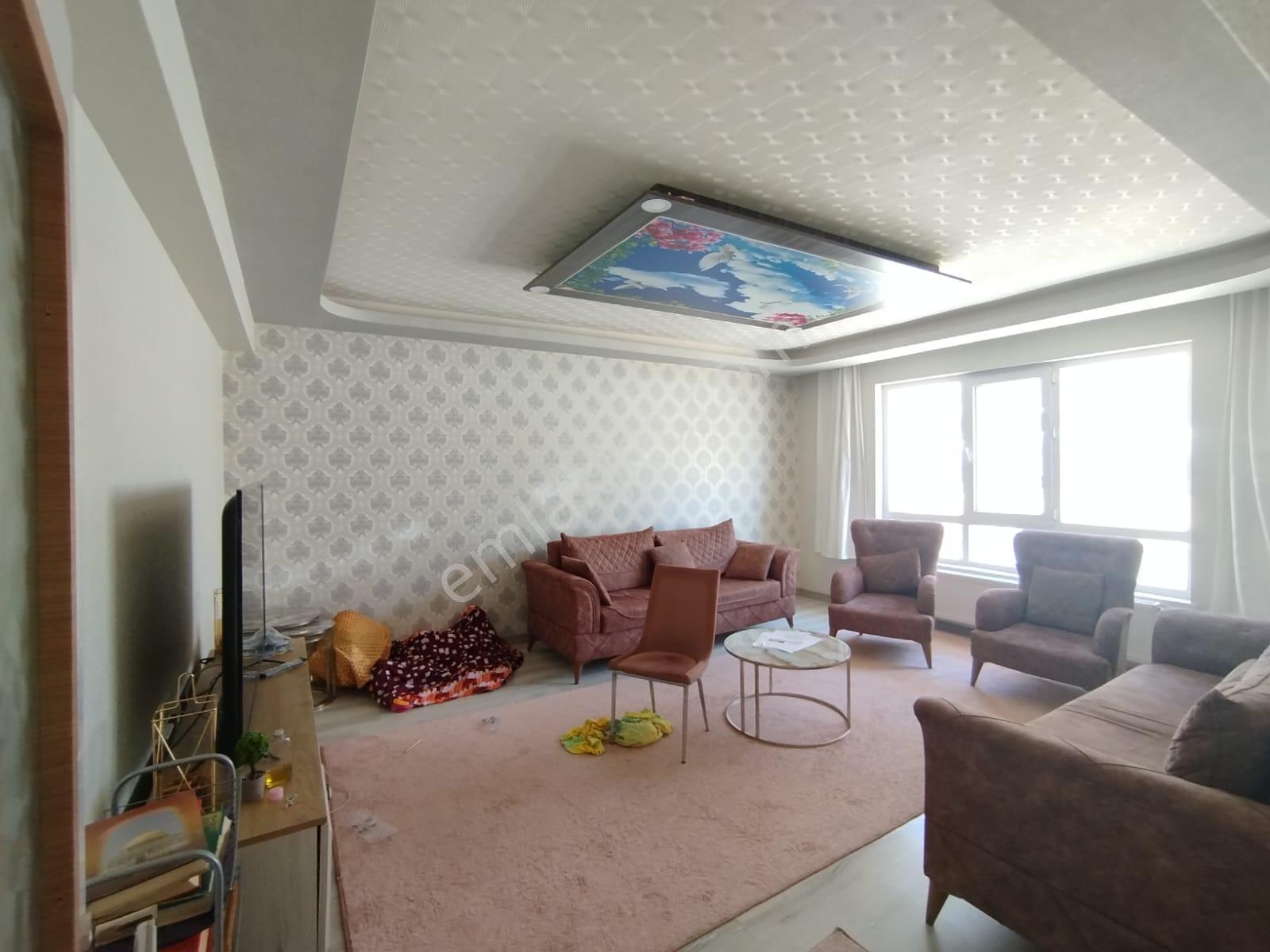 Kanunide Ovacık Yakını Lüks Yapılı Geniş Çift Banyolu 3+1 — fotoğraf 3