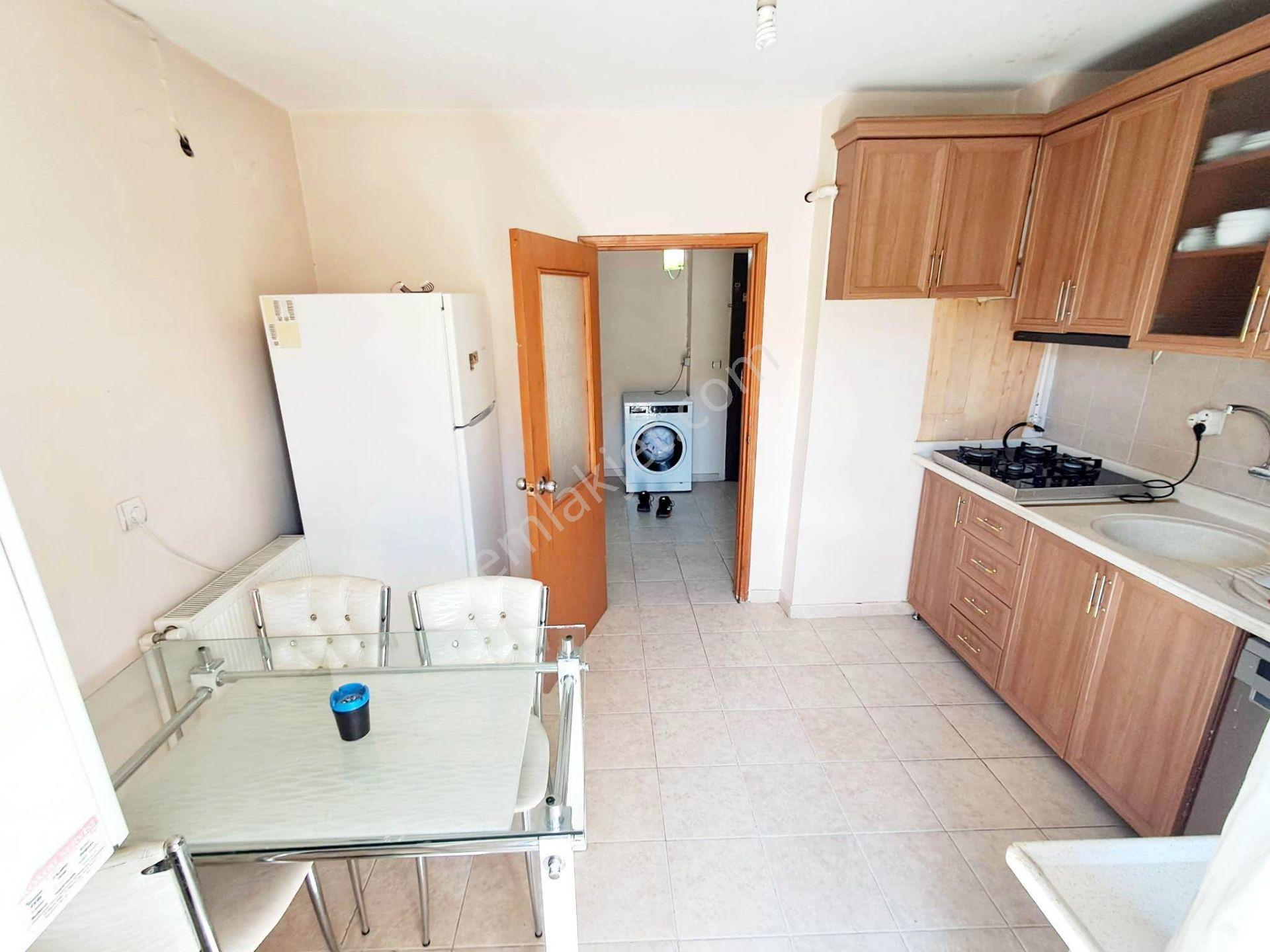 Uzman Emlak'dan 19 Mayıs Cadde Yanında Orta Katta Yapılı Geniş 3+1 Daire — fotoğraf 14