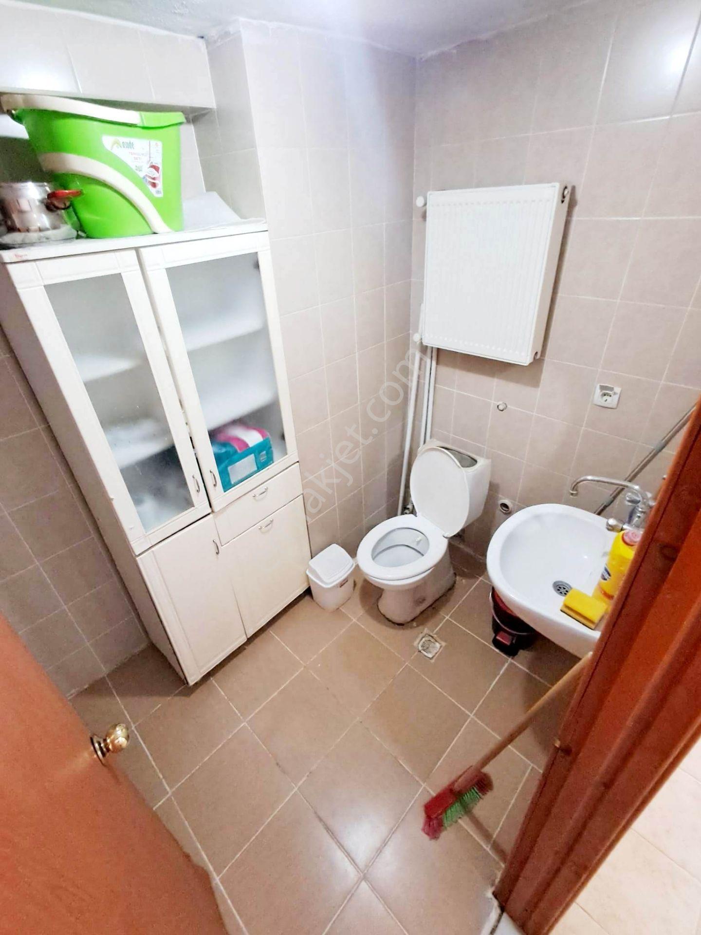 Uzman Emlak'dan 19 Mayıs Cadde Yanında Orta Katta Yapılı Geniş 3+1 Daire — fotoğraf 19